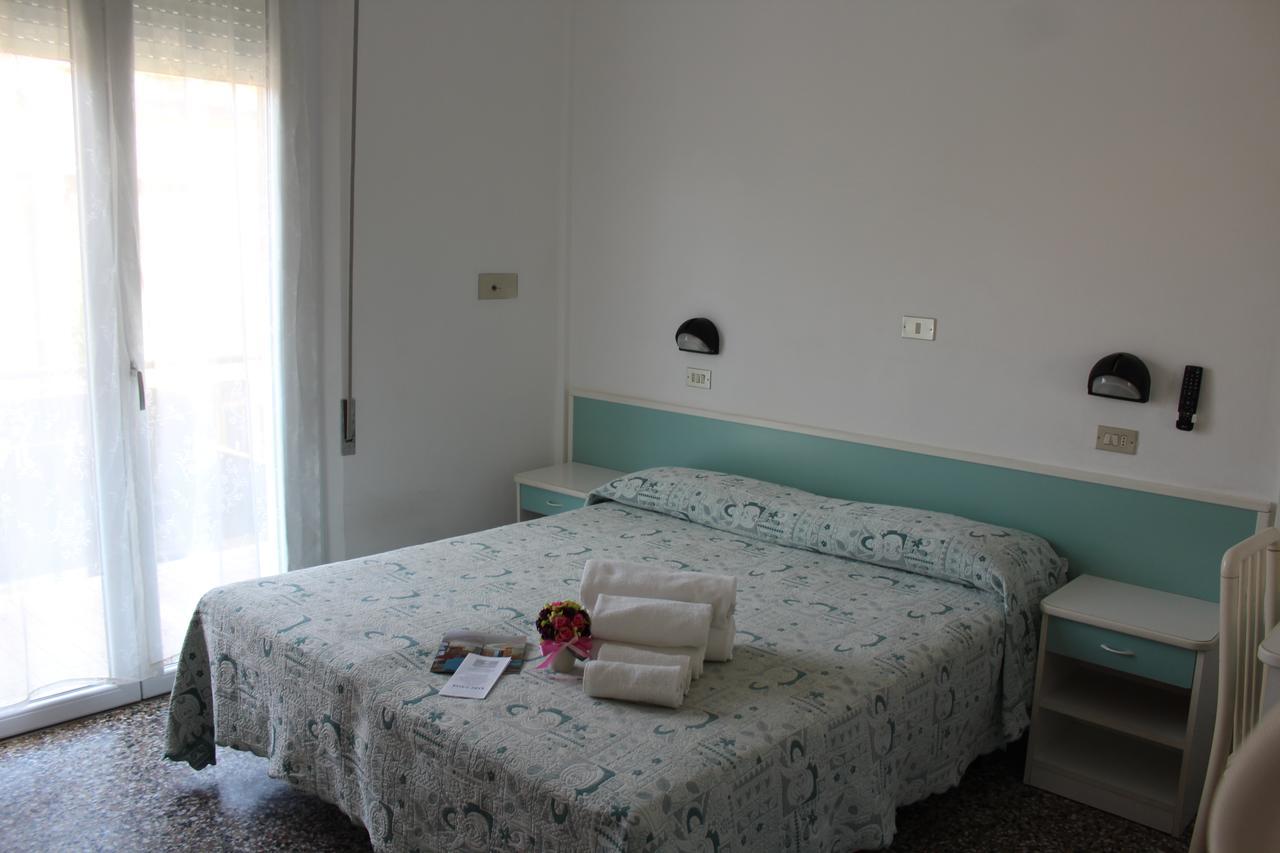 Hotel American Bellaria-Igea Marina Oda fotoğraf